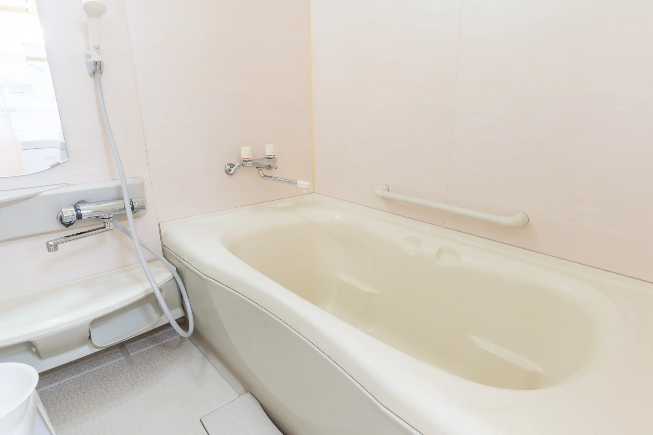 BATHROOM & MIST SAUNA